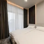 Evuri Budapest 2 * Uzhhorod