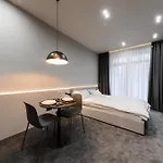 Luxury Budapest 2 *
