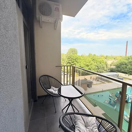 Luxury Budapest 2 * אוזהורוד