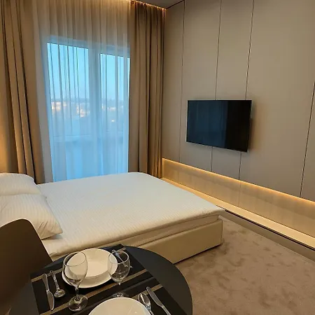 Luxury Budapest 2 * אוזהורוד