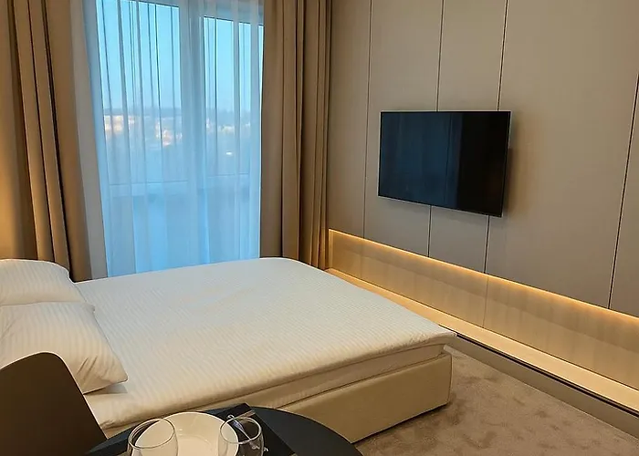 Luxury Budapest 2 * אוזהורוד