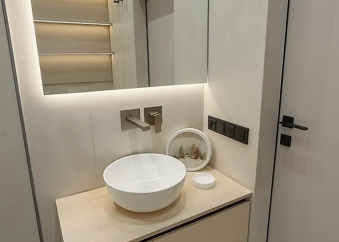 Luxury Budapest 2 * אוזהורוד